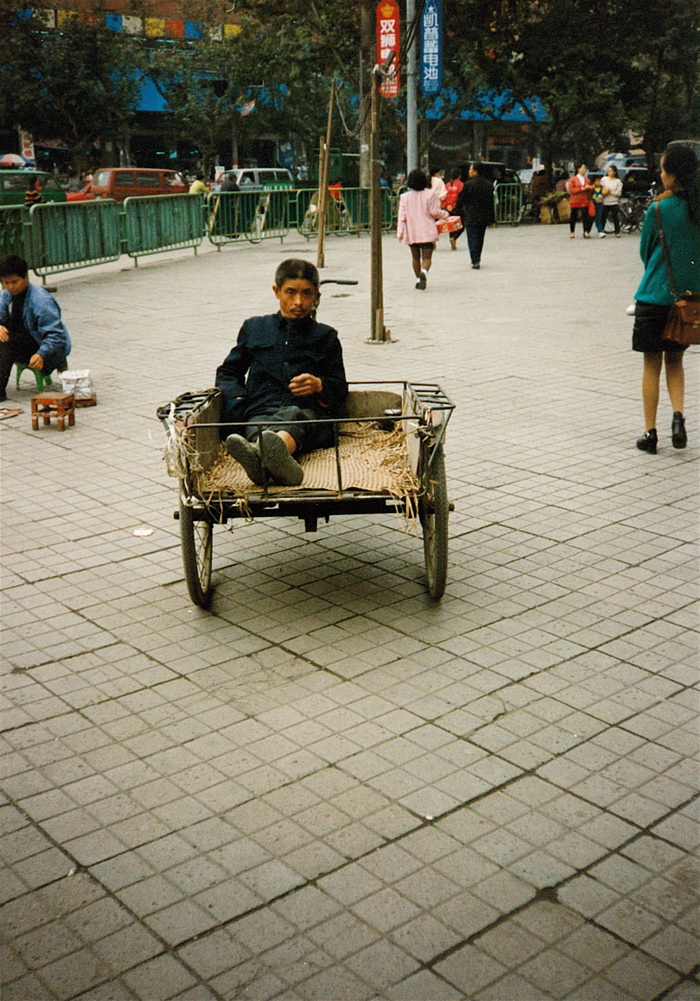 Tady začínají obrázky z Chengdu roku 1994